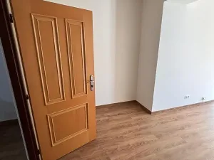 Pronájem kanceláře, Litvínov, náměstí Míru, 81 m2