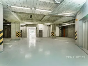 Pronájem bytu 2+kk, Praha, Plzeňská, 52 m2