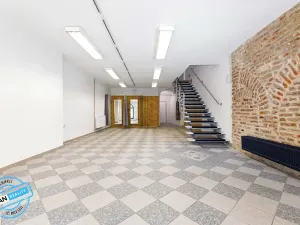 Prodej obchodního prostoru, Kroměříž, Kovářská, 196 m2