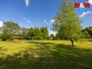 Prodej pozemku pro bydlení, Chroustovice - Mentour, 1596 m2