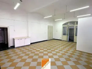 Pronájem obchodního prostoru, Kadaň, Boženy Němcové, 53 m2
