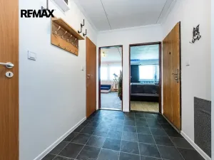 Prodej bytu 3+1, Červený Újezd, U Okálu, 62 m2
