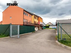 Prodej bytu 3+1, Červený Újezd, U Okálu, 62 m2