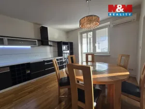 Pronájem bytu 4+kk, Brušperk, náměstí J. A. Komenského, 150 m2
