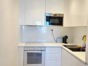 Pronájem bytu 2+kk, Praha - Kobylisy, Kaňkovského, 43 m2