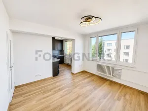 Pronájem bytu 2+1, Sedlčany, U Školky, 45 m2