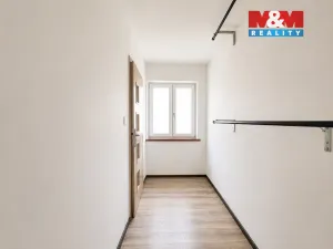 Pronájem bytu 3+1, Kadaň, Obránců míru, 70 m2