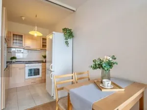 Pronájem bytu 2+kk, Praha - Petrovice, Jakobiho, 43 m2
