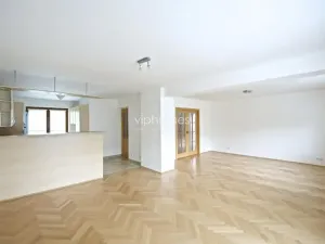 Pronájem rodinného domu, Praha - Nebušice, 253 m2