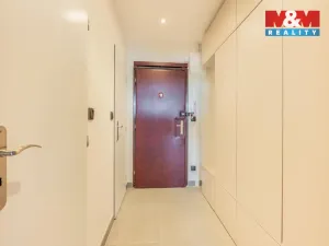 Pronájem bytu 1+kk, Praha - Modřany, Pertoldova, 32 m2