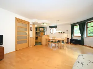Pronájem bytu 3+kk, Praha - Žižkov, Jeseniova, 99 m2