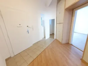 Pronájem bytu 3+kk, Praha - Nusle, náměstí Hrdinů, 90 m2