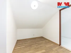 Pronájem rodinného domu, Velim, třída Krále Jiřího, 280 m2