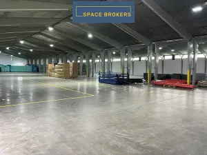Pronájem skladu, Luštěnice, 2000 m2