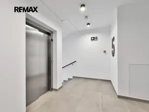 Pronájem bytu 2+kk, Praha - Jinonice, Vladimíra Kobranova, 56 m2