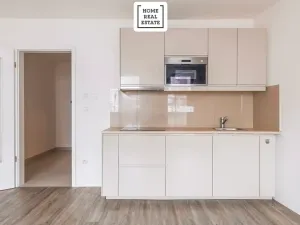Prodej bytu 1+kk, Praha - Smíchov, Pod Barvířkou, 44 m2