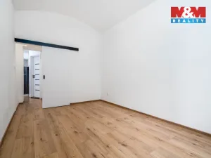 Prodej bytu 2+1, Praha - Dejvice, Kafkova, 43 m2
