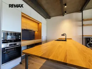 Prodej bytu 4+kk, Praha - Vysočany, Moravcových, 115 m2