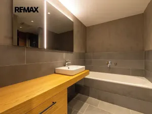 Prodej bytu 4+kk, Praha - Vysočany, Moravcových, 112 m2