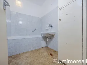 Prodej bytu 3+1, Praha - Kobylisy, Tanvaldská, 66 m2