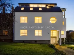 Prodej vícegeneračního domu, Křižanov, Benešovo náměstí, 530 m2