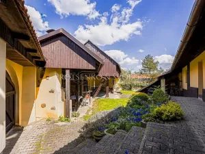 Prodej rodinného domu, Rohozná, 730 m2