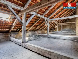 Prodej půdního prostoru, Praha, Husitská, 126 m2