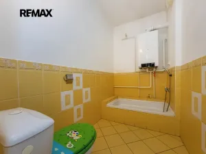 Prodej rodinného domu, Praha - Lipence, V roklích, 160 m2