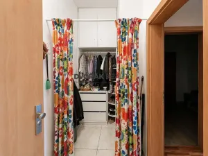 Pronájem bytu 1+kk, Karlík, K Třešňovce, 40 m2
