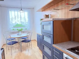 Prodej bytu 3+1, Praha - Modřany, Mádrova, 71 m2