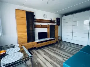 Pronájem bytu 1+1, Praha - Hostivař, Chudenická, 33 m2