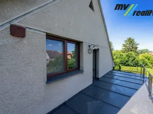 Prodej rodinného domu, Radim, 258 m2