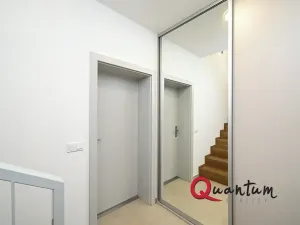 Pronájem rodinného domu, Praha - Holyně, Za Knotkem, 79 m2
