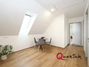 Pronájem kanceláře, Praha - Holyně, Za Knotkem, 79 m2