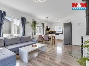 Prodej rodinného domu, Bavoryně, 74 m2