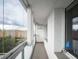 Pronájem bytu 2+kk, Praha - Braník, Novodvorská, 48 m2