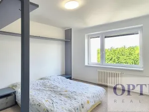 Pronájem rodinného domu, Praha - Háje, K jezeru, 306 m2