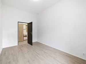 Prodej bytu 2+kk, Praha - Libeň, V zahradách, 39 m2