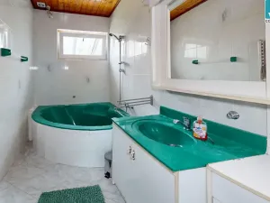Prodej rodinného domu, Velká Skrovnice, 213 m2