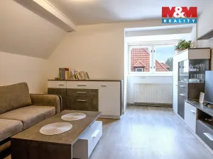 Prodej bytu 3+1, Cvikov - Cvikov II, Komenského, 56 m2