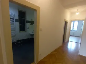 Pronájem bytu 2+1, Praha - Libeň, Sokolovská, 89 m2