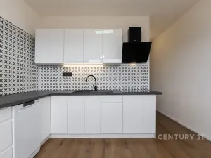 Pronájem bytu 2+1, Chomutov, Kamenný vrch, 58 m2
