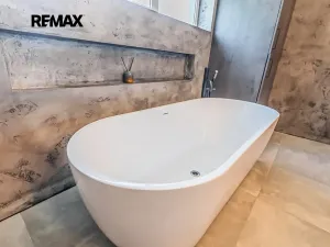 Prodej rodinného domu, Braškov, V Jezerech, 190 m2