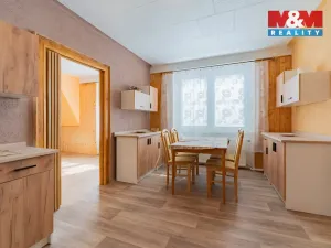 Prodej bytu 3+1, Aš, Nádražní, 65 m2