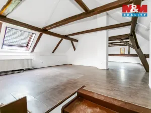 Prodej rodinného domu, Holýšov, náměstí 5. května, 230 m2
