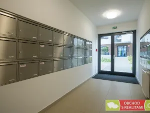 Pronájem bytu 1+kk, Praha - Strašnice, Štěchovická, 45 m2