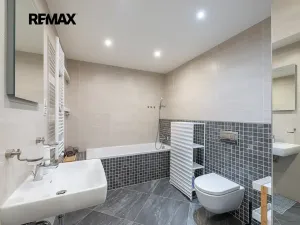 Prodej bytu 1+kk, Praha - Žižkov, Olšanská, 34 m2