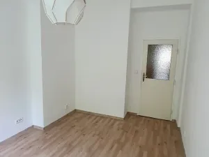 Pronájem bytu 2+kk, Praha - Smíchov, Radlická, 50 m2