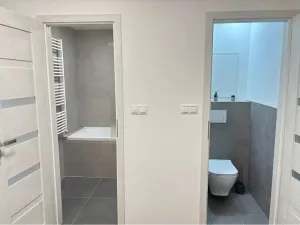 Pronájem bytu 3+1, Praha - Horní Měcholupy, Milánská, 70 m2
