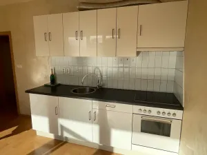 Pronájem bytu 1+kk, Praha - Štěrboholy, Laudonova, 42 m2